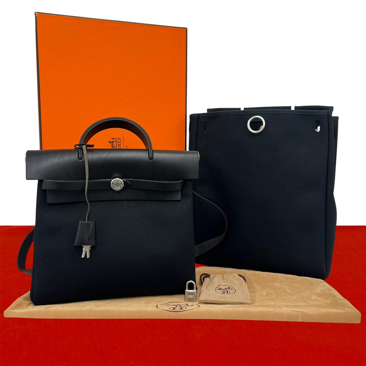 HERMES エルメス エールバッグ トワルオフィシエ ヴァッシュハンター リュックサック ブラック
40379