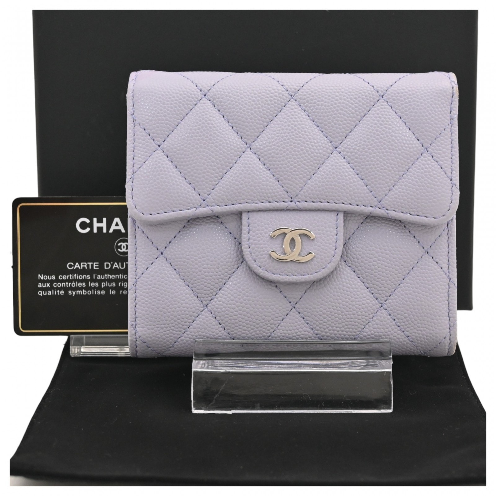 シャネル 三つ折り財布 レディース