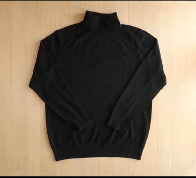 期間限定特別価格 UNIQLO カシミヤタートルネックセーター