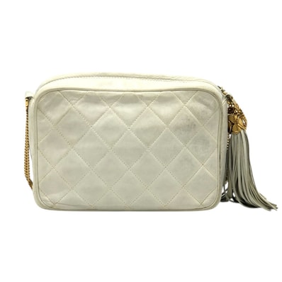 シャネル CHANEL ココマーク マトラッセ カバン フリンジ ポシェット チェーン 肩掛け 斜め掛け ショルダーバッグ ラムスキン ホワイト