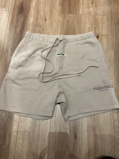 FEAR OF GOD ESSENTIALS Sweat Shorts "Tan"