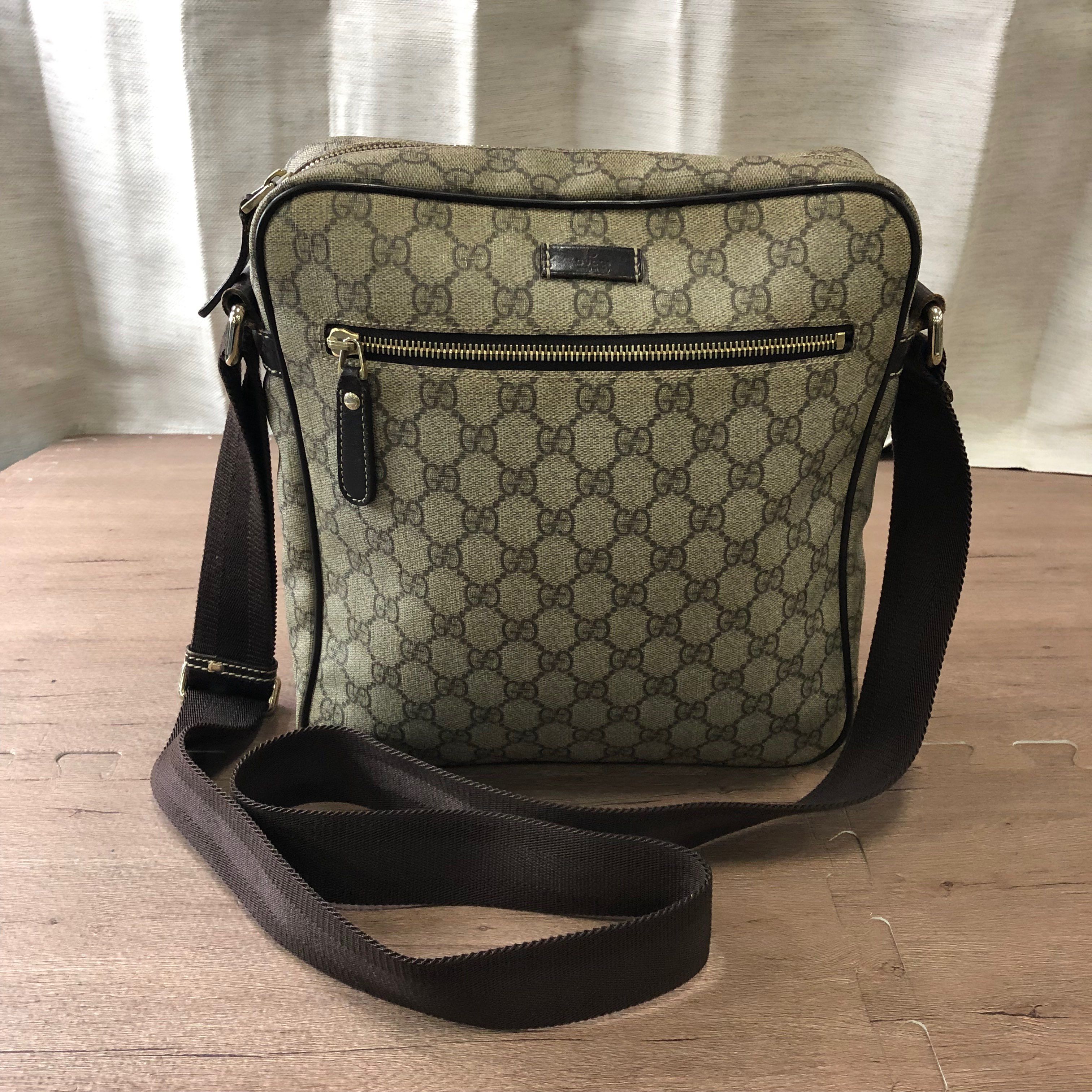 GUCCI GGスプリーム ショルダーバッグ