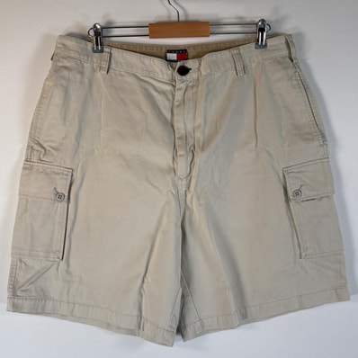 古着 トミーヒルフィガー TOMMY HILFIGER ショートパンツ 半ズボン ワンポイントロゴ 大きいサイズ 短パン w38 ベージュ系 メンズ