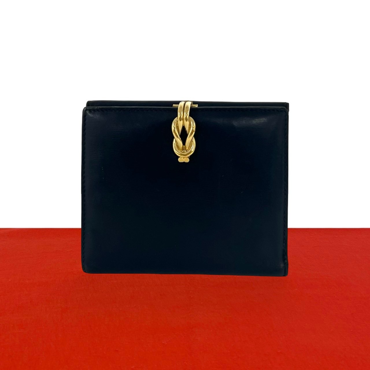 GUCCI グッチ レザー 二つ折り財布 ネイビー
 38437