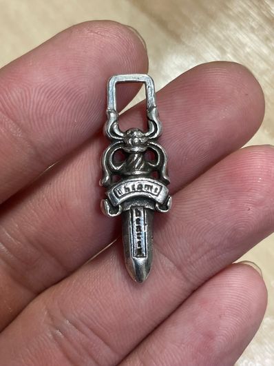 Chrome Hearts #5 Dagger Charm Zip 1 "Silver"