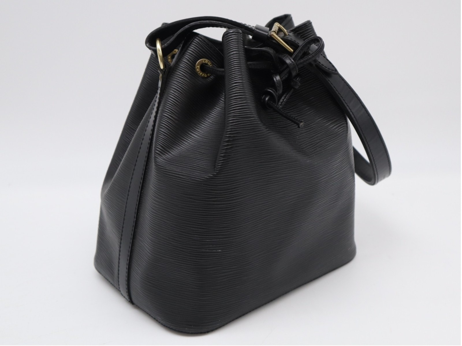 LOUIS VUITTON ルイ・ヴィトン エピ プチノエ ノワール M59012 ショルダーバッグ ブラック レザー レディース