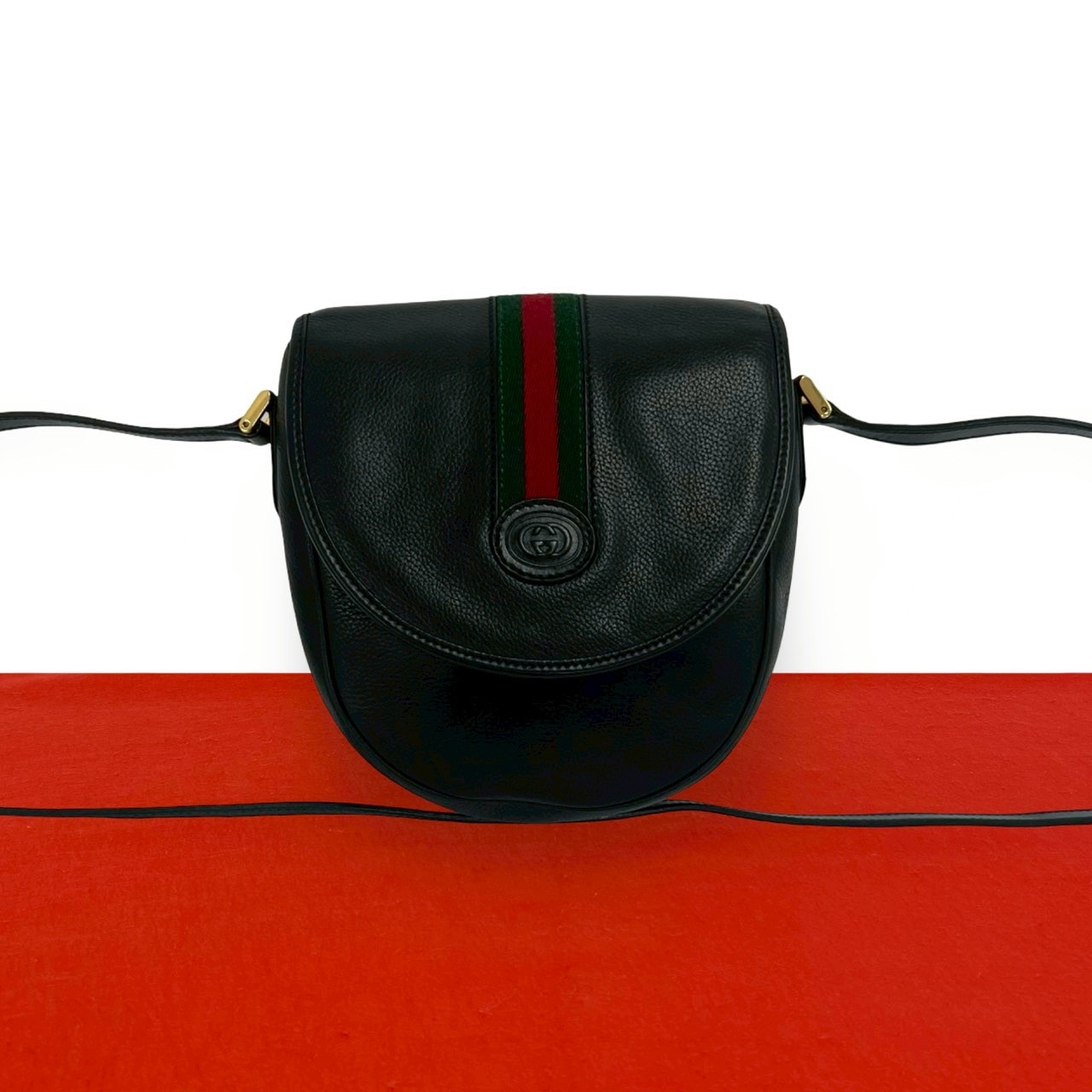 GUCCI グッチ シェリーライン GG ロゴ レザー ショルダーバッグ ブラック
 835-3