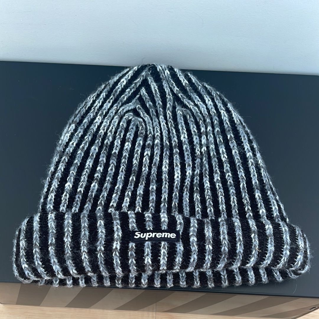 Supreme Rainbow Knit Loose Gauge Beanie "Black" (21FW)