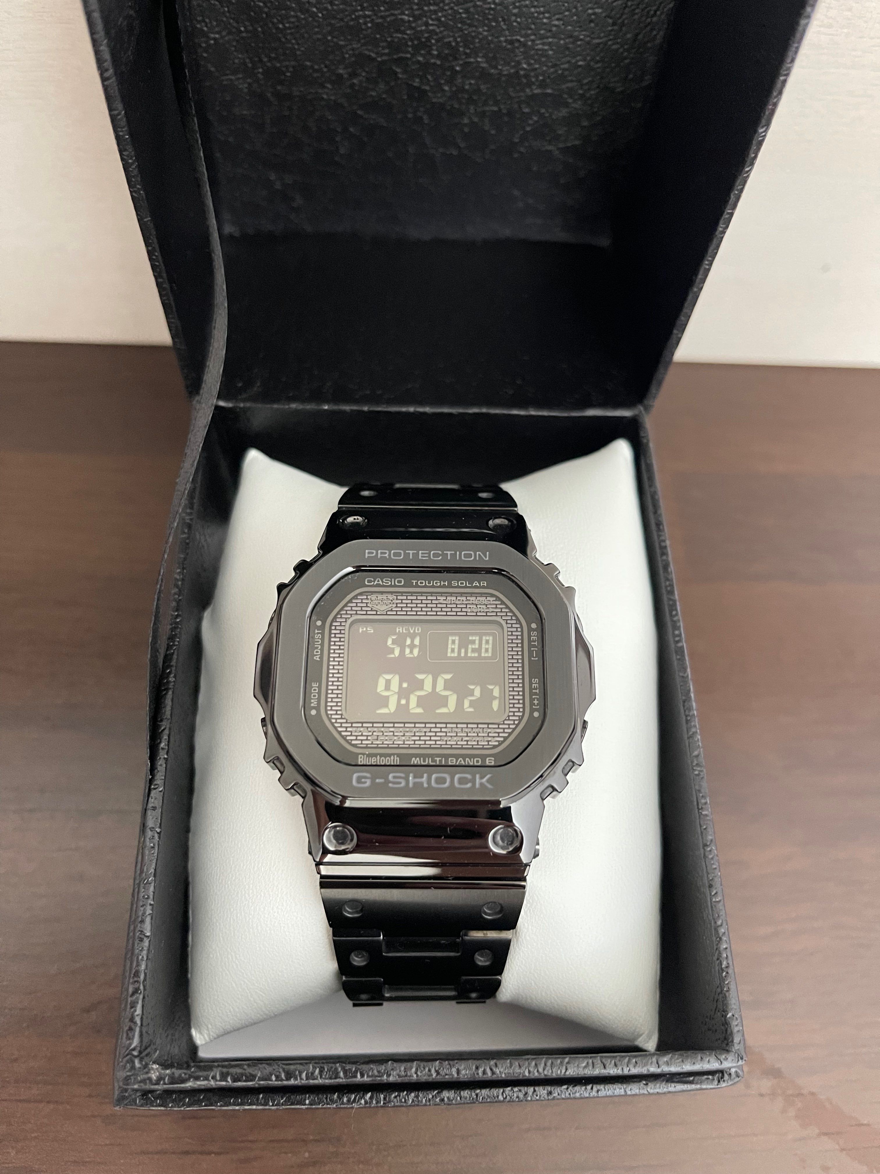 Casio G-Shock GMW-B5000GD-1 - 44mm in Stainless Steel