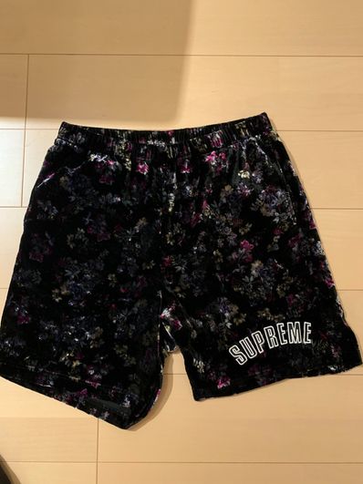 Supreme Floral Velour Short "Black"