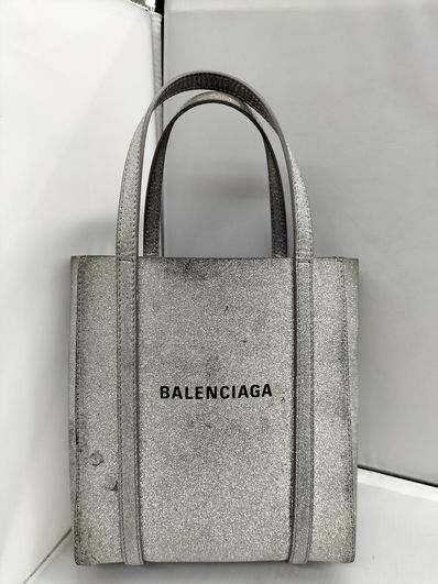 BALENCIAGA