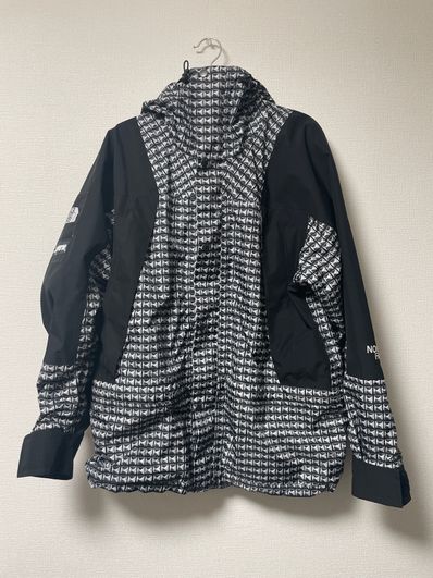 Supreme x The North Face Studded Mountain Light Jacket "Black"