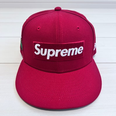 Supreme Grinch Box Logo New Era "Red"