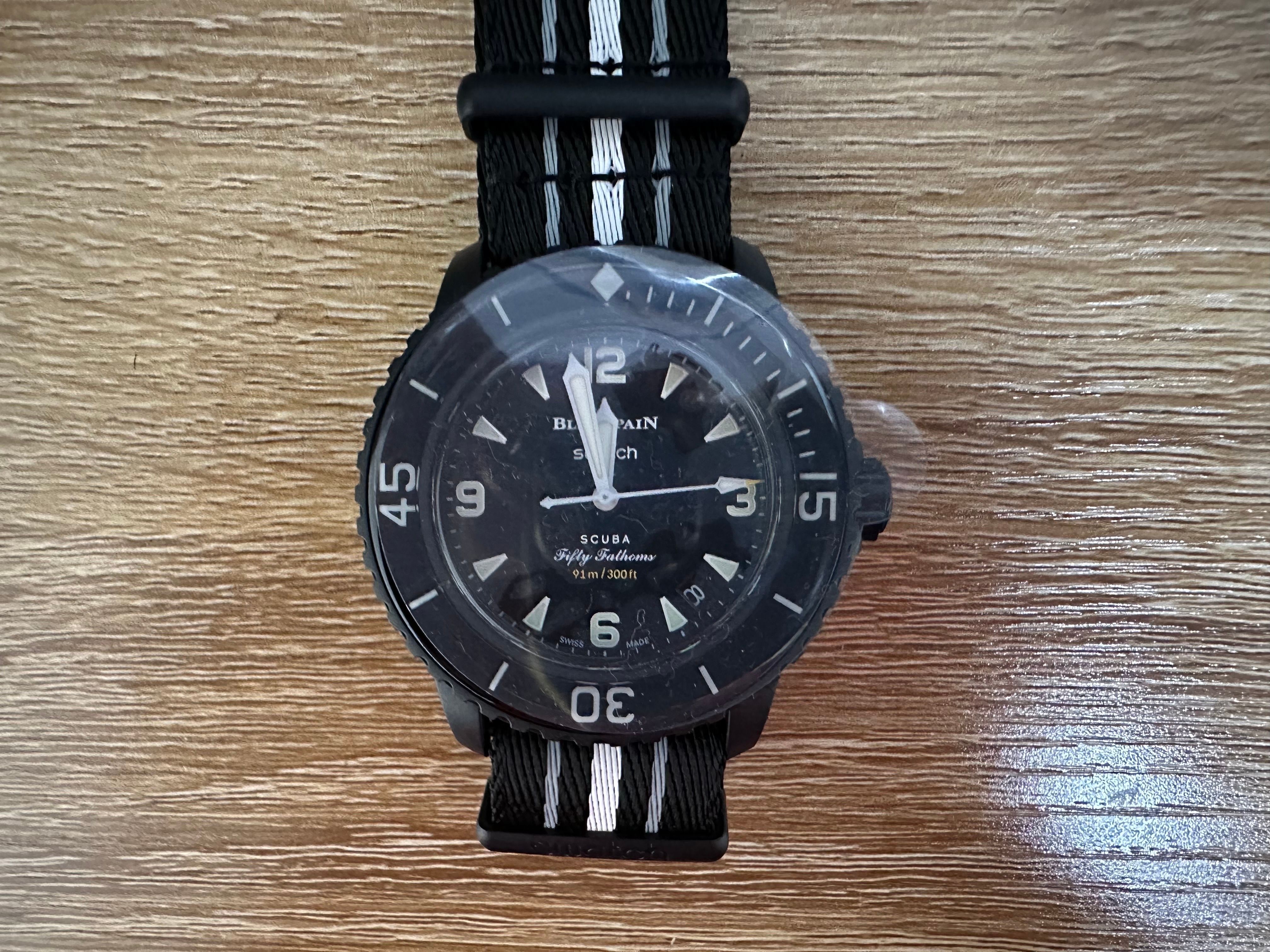 ブランパン x スウォッチ コレクション "オーシャンオブストーム" SO35B400