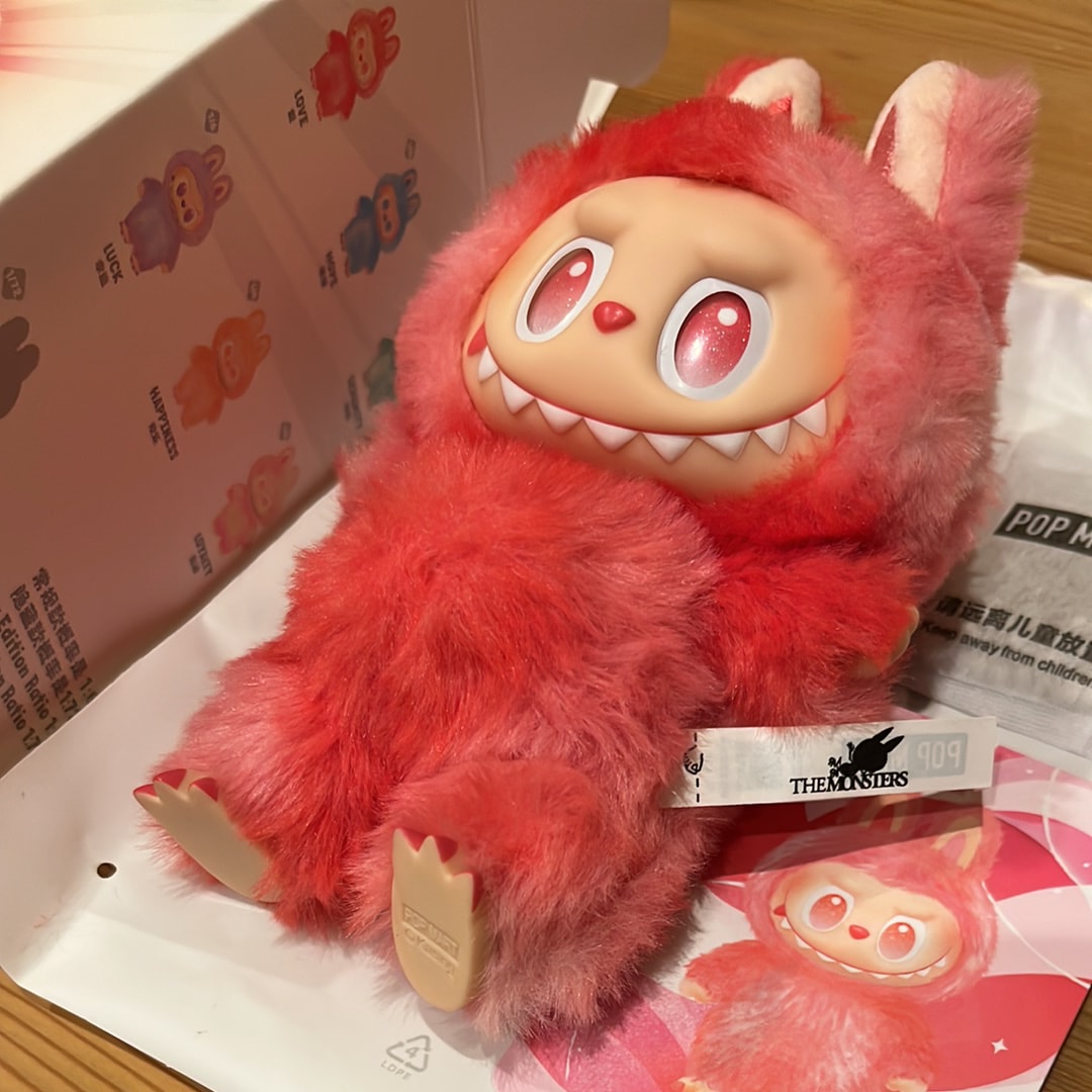 POP MART THE MONSTERS (LABUBU) Big into Energy Series Plush Pendant LOVE