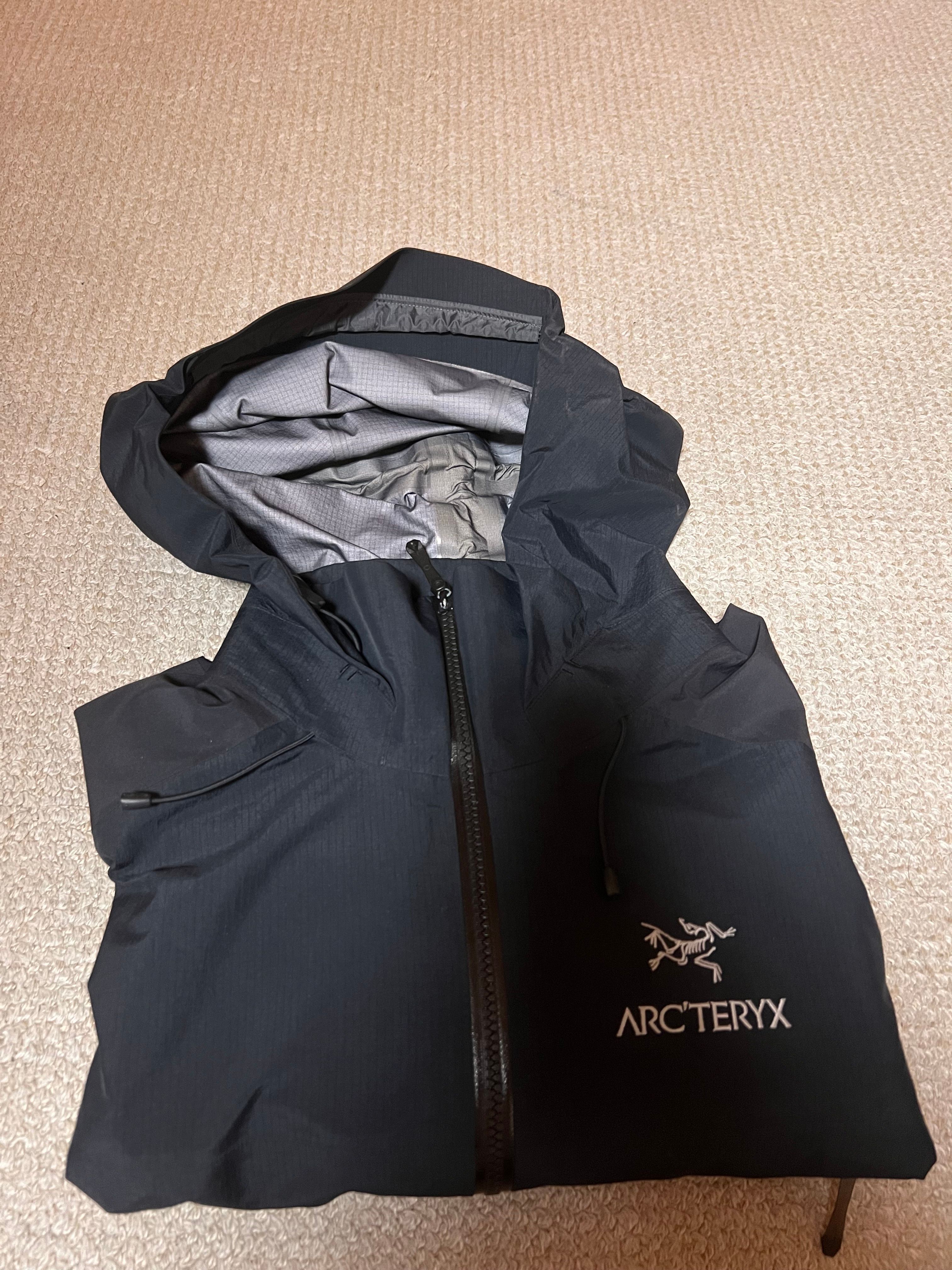 ARC'TERYX Beta LT Jacket "Black"