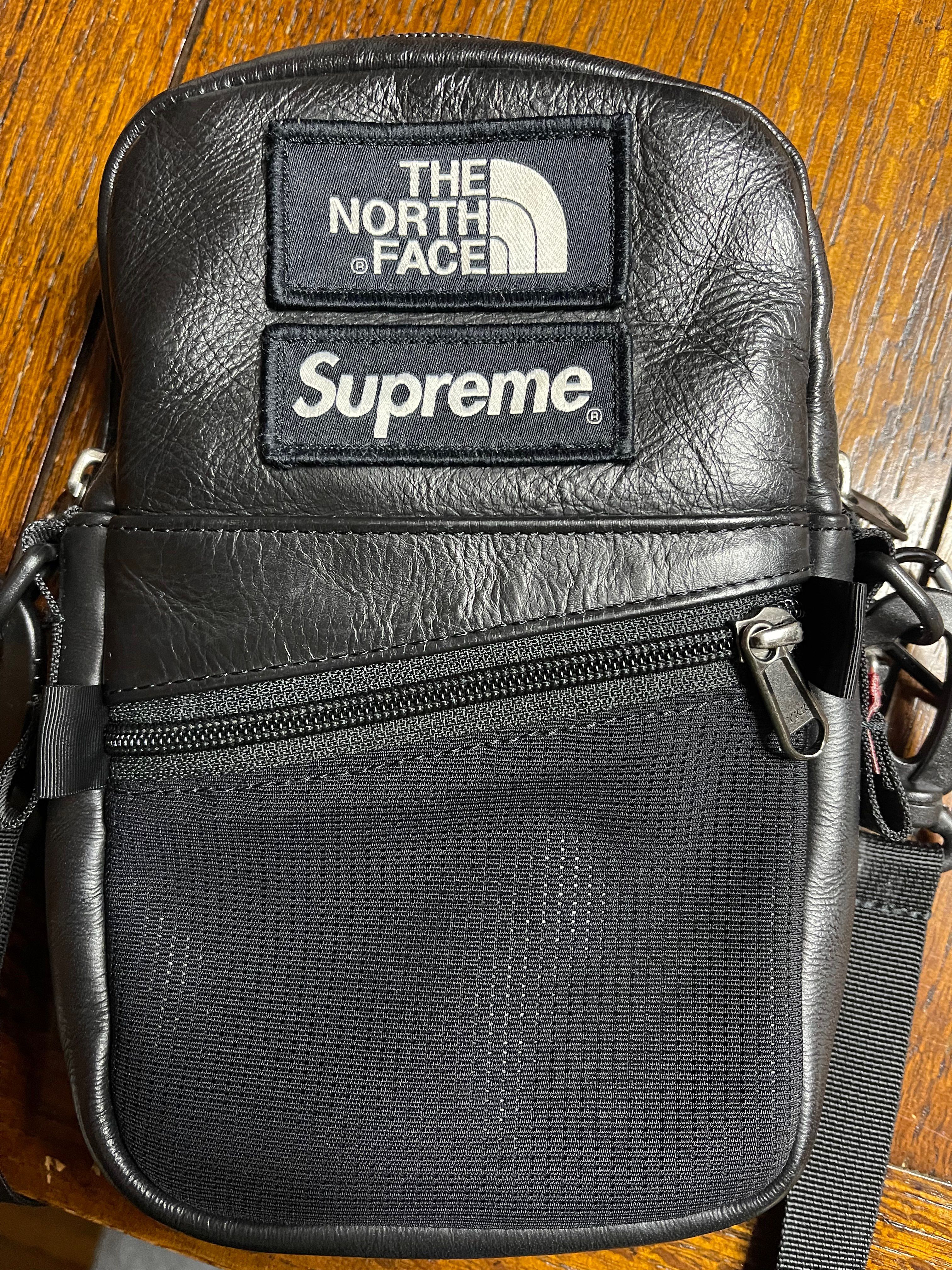 Supreme x The North Face Leather Shoulder Bag "Black"