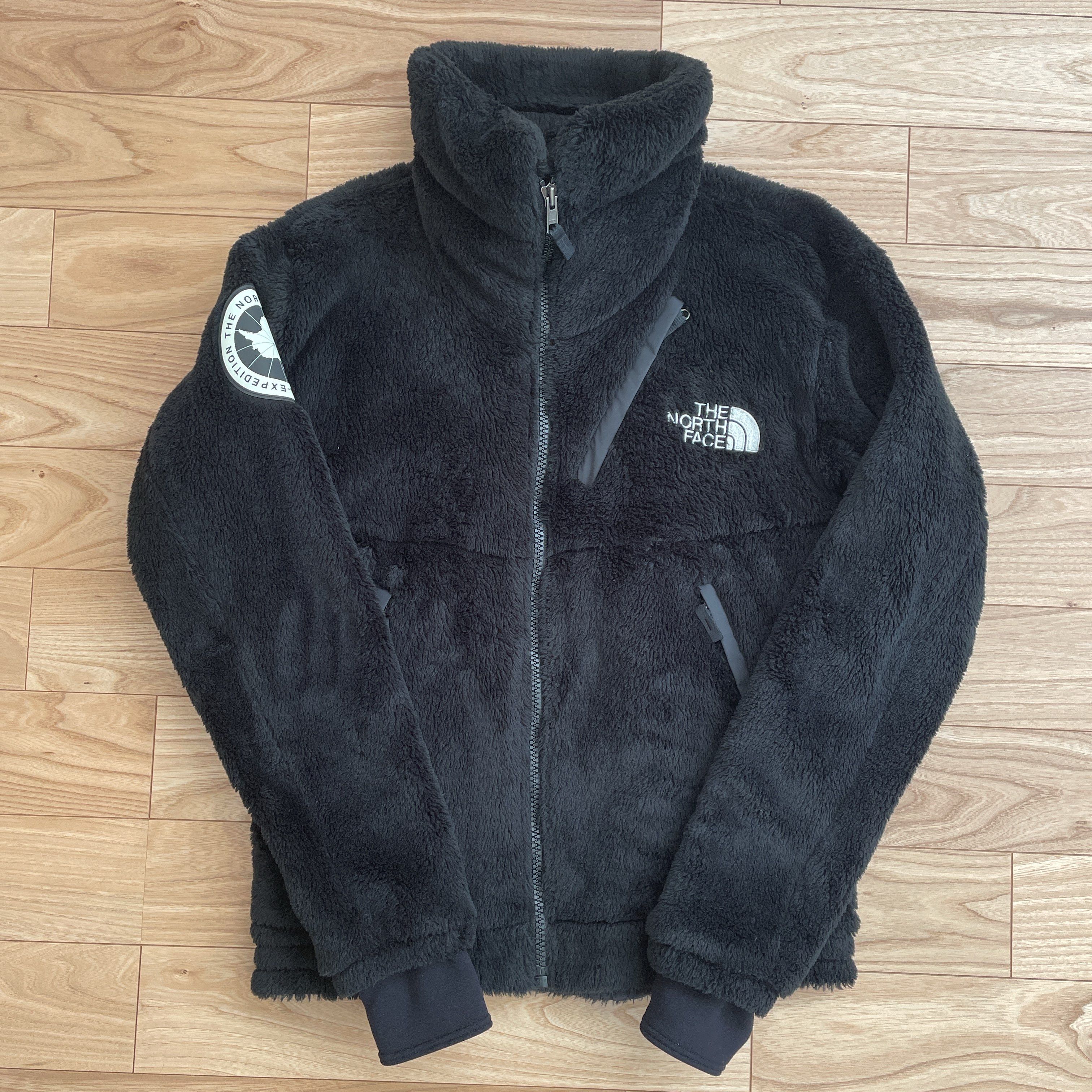 The North Face Antarctica Versa Loft Jacket  "Black"