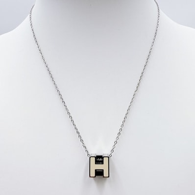 HERMES(エルメス)カージュドアッシュ Hキューブ ネックレス シルバーカラー×アイボリー系
