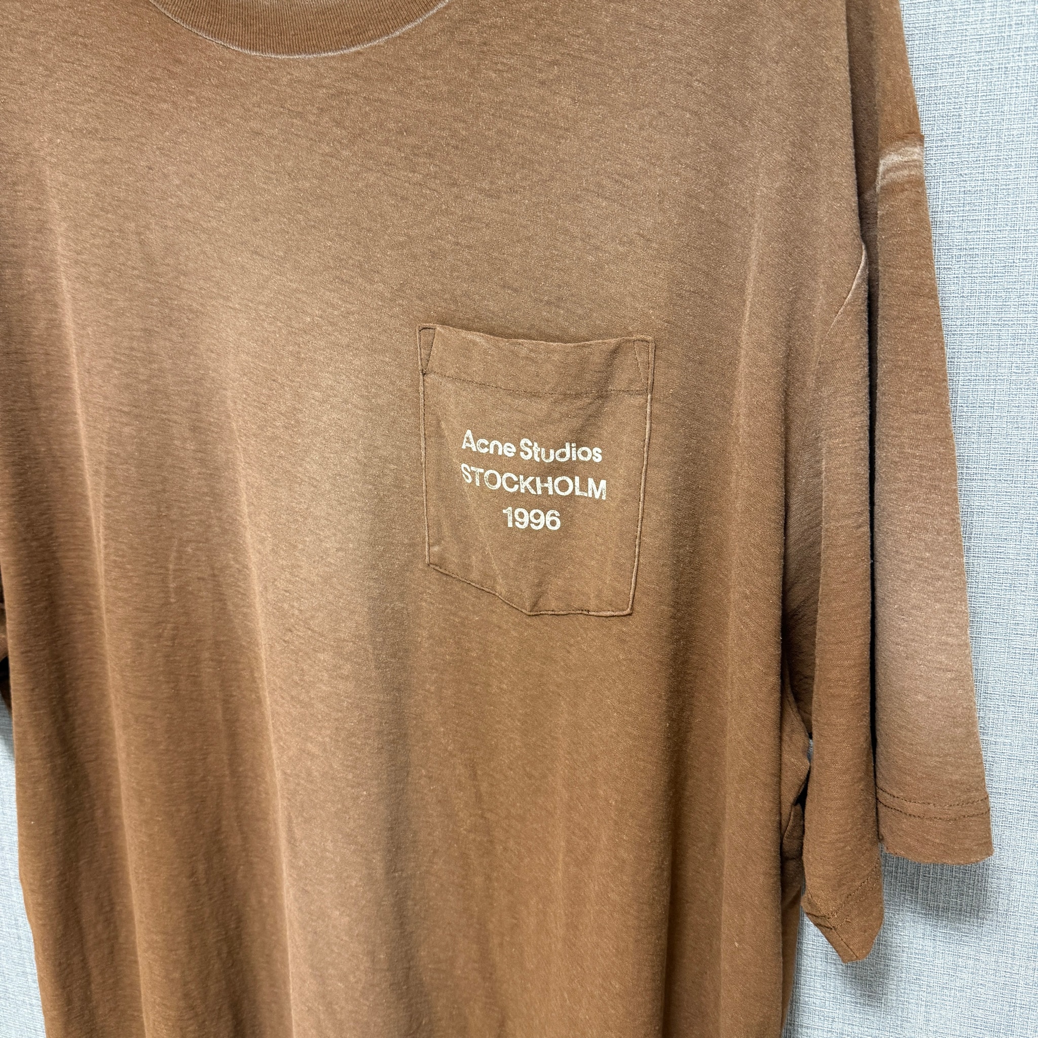 B (目立った傷や汚れなし)】Acne Studios Stockholm 1996 ロゴ Tシャツ