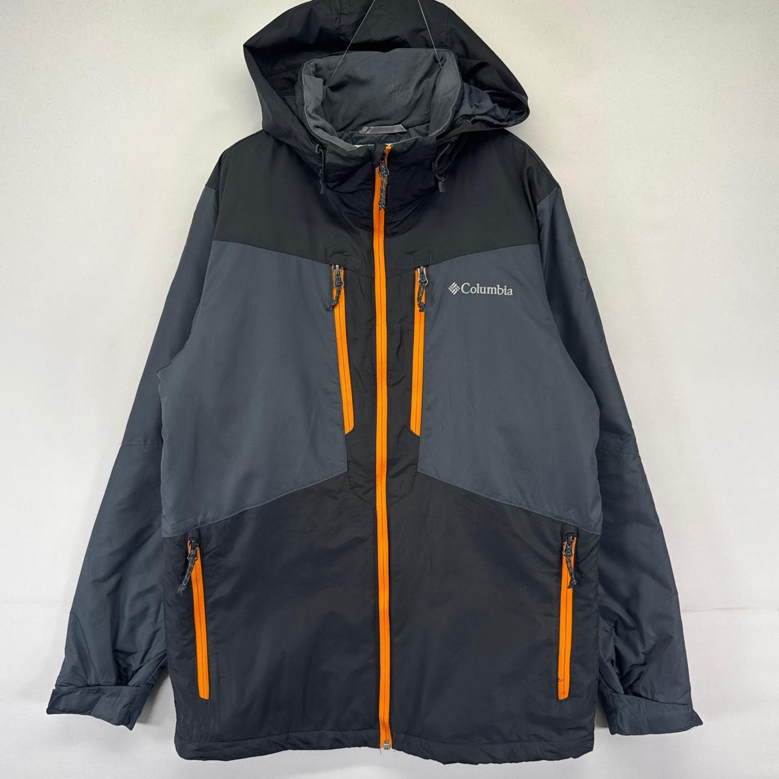 古着 コロンビア Columbia ジャケット フーディ ワンポイントロゴ 胸ポケット 中綿 ナイロン 裾ドローコード S  グレー系 メンズ