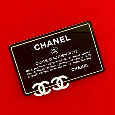 CHANEL シャネル ココマーク プラスチック シルバーメッキ イヤリング ホワイト
05489
