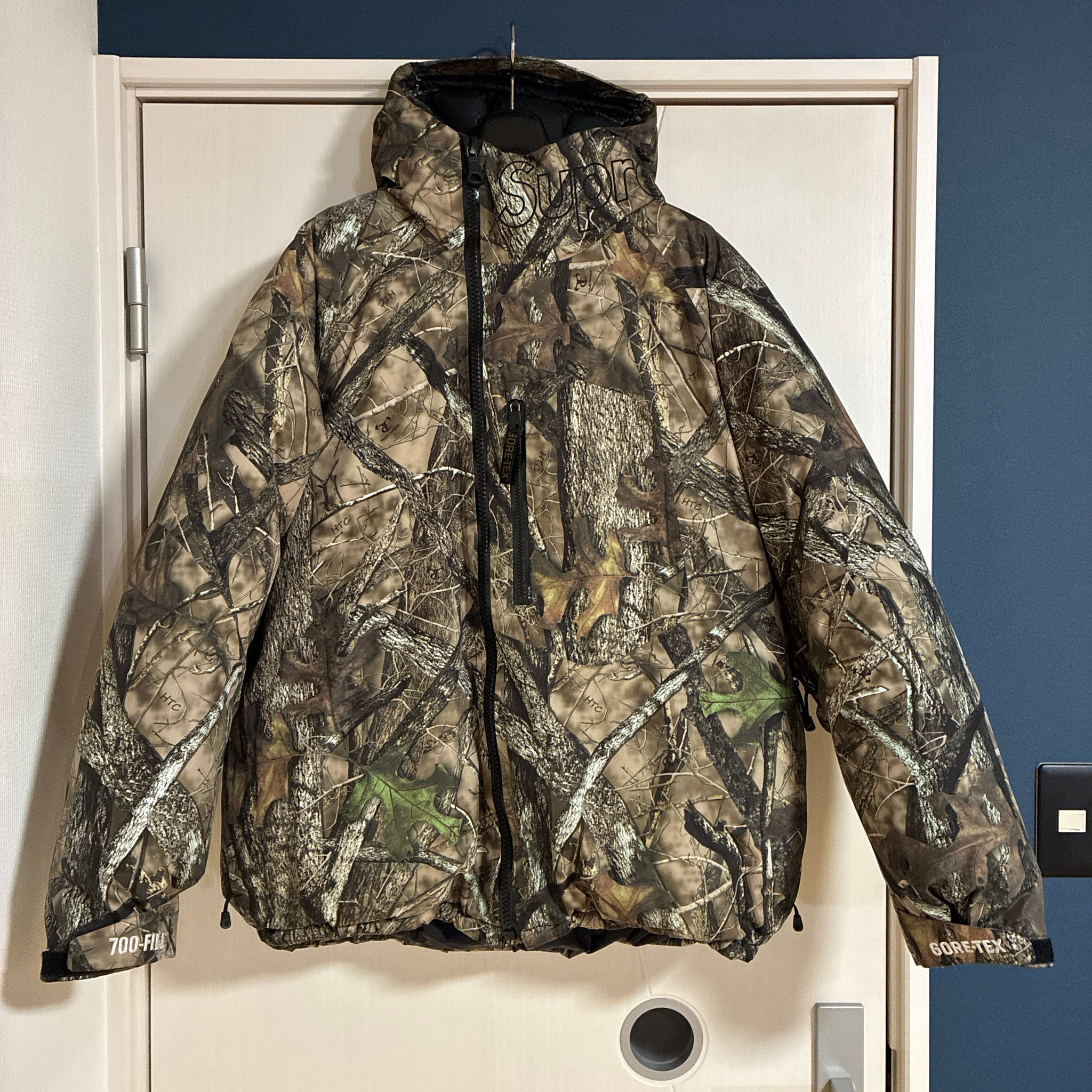 Supreme Gore-Tex 700-Fill Down Parka "Timber Camo"
