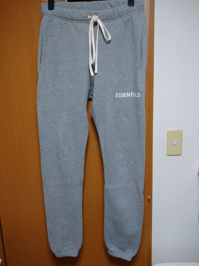 FEAR OF GOD Essentials Graphic Sweatpants "Grey"