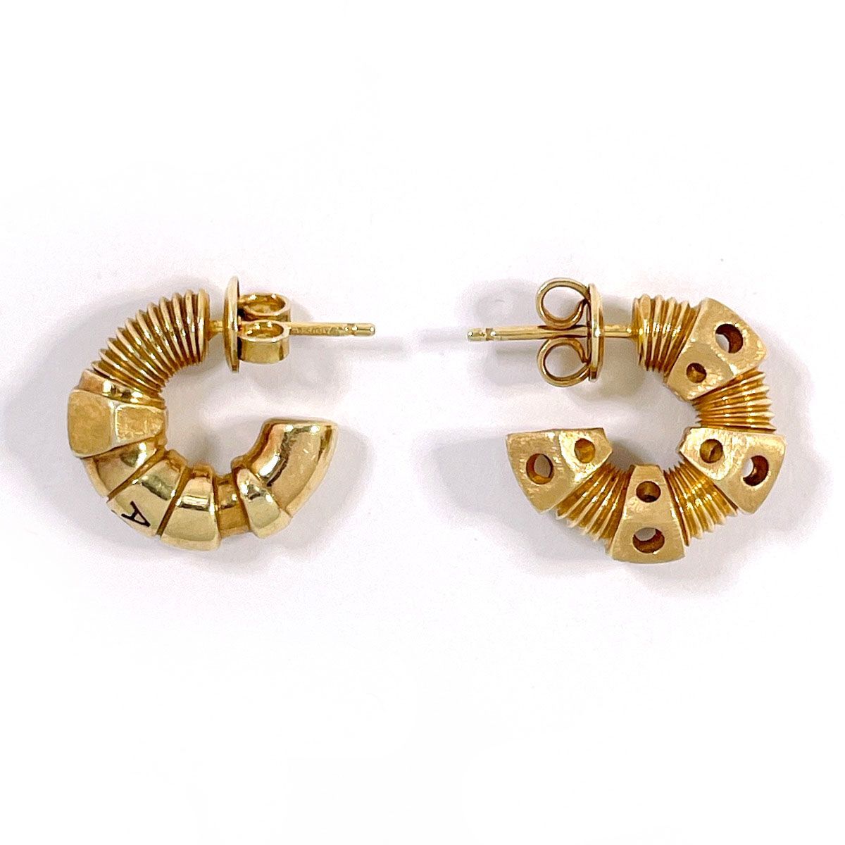 ボッテガヴェネタ ピアス スレッド フープピアス   ゴールド