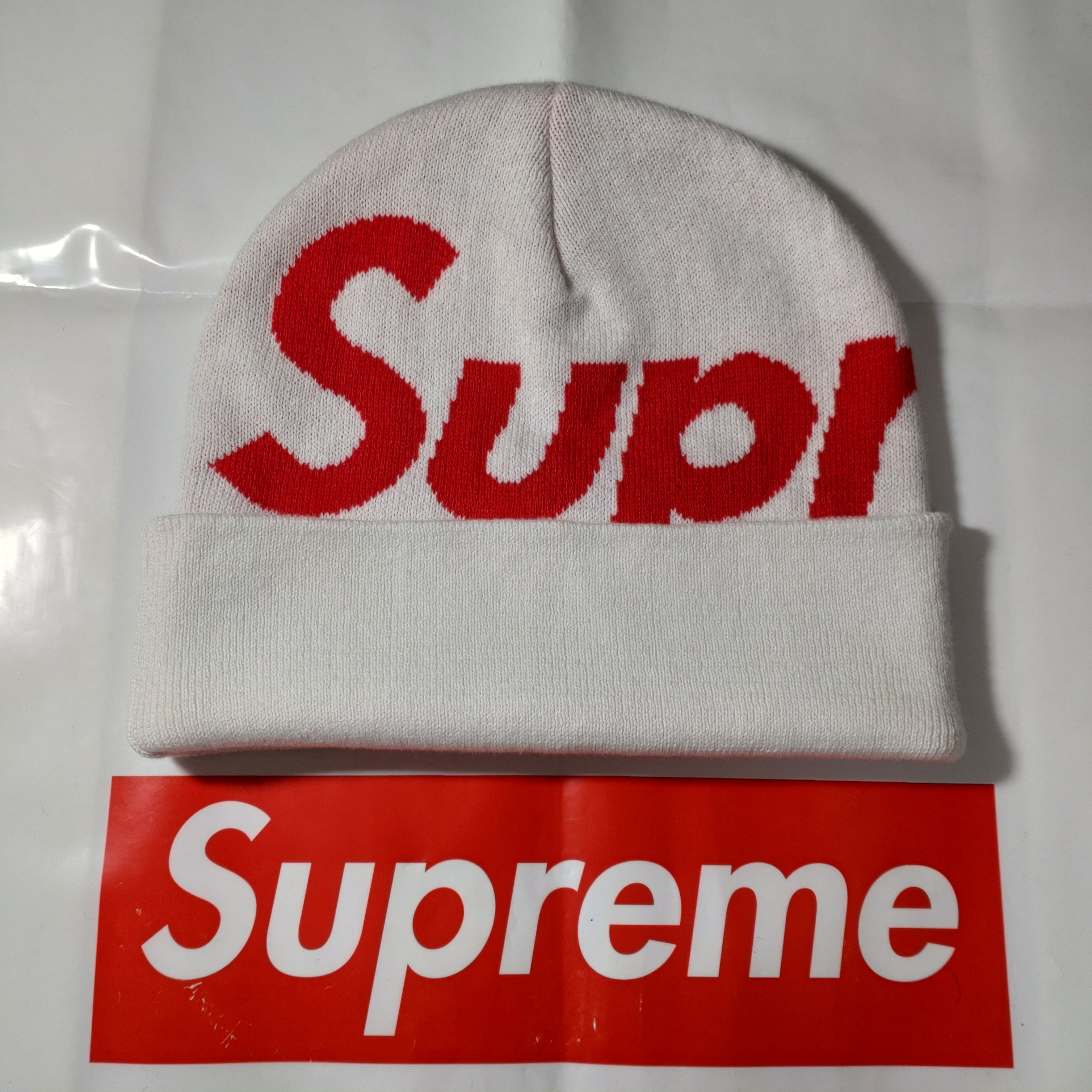 Supreme Big Logo Beanie "White"