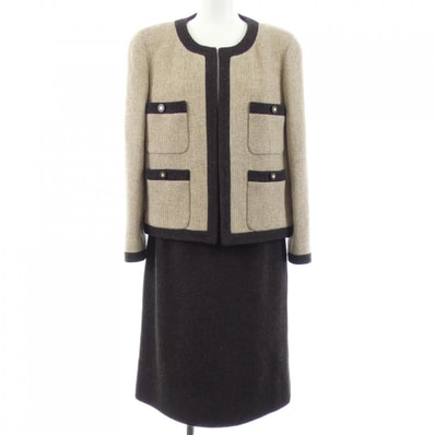 【ヴィンテージ】シャネル CHANEL P08105V04978 96A. スーツ