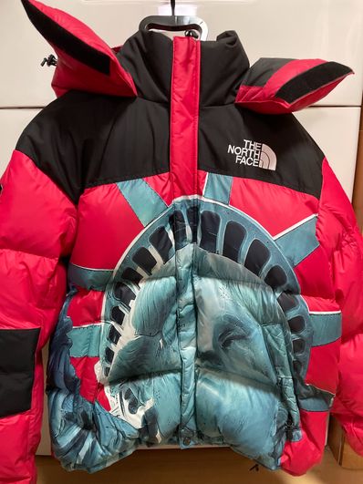Supreme x The North Face Statue of Liberty Baltoro Jacket "Red"