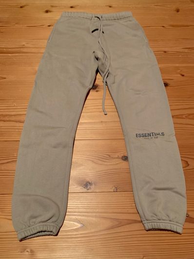 FEAR OF GOD ESSENTIALS Sweatpant "Moss"