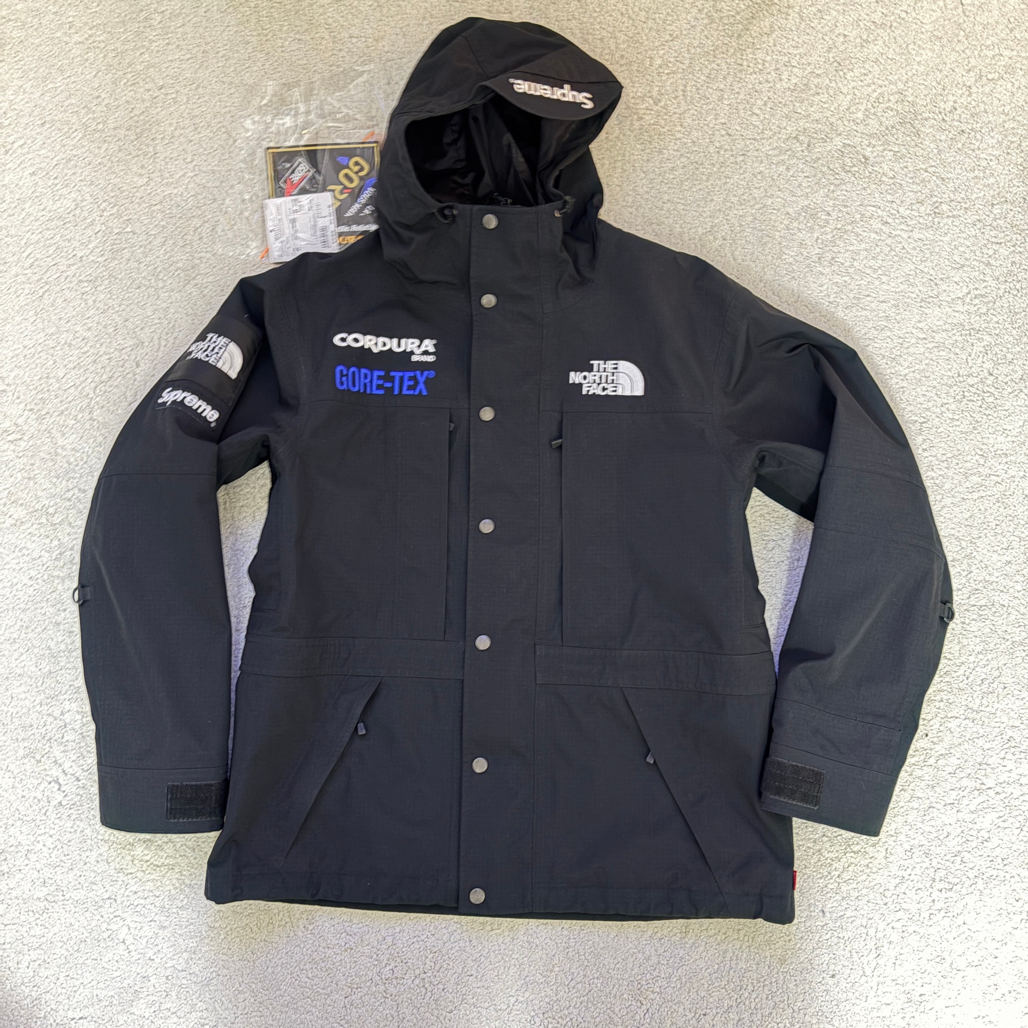 Supreme x The North Face Expedition Jacket "Black"