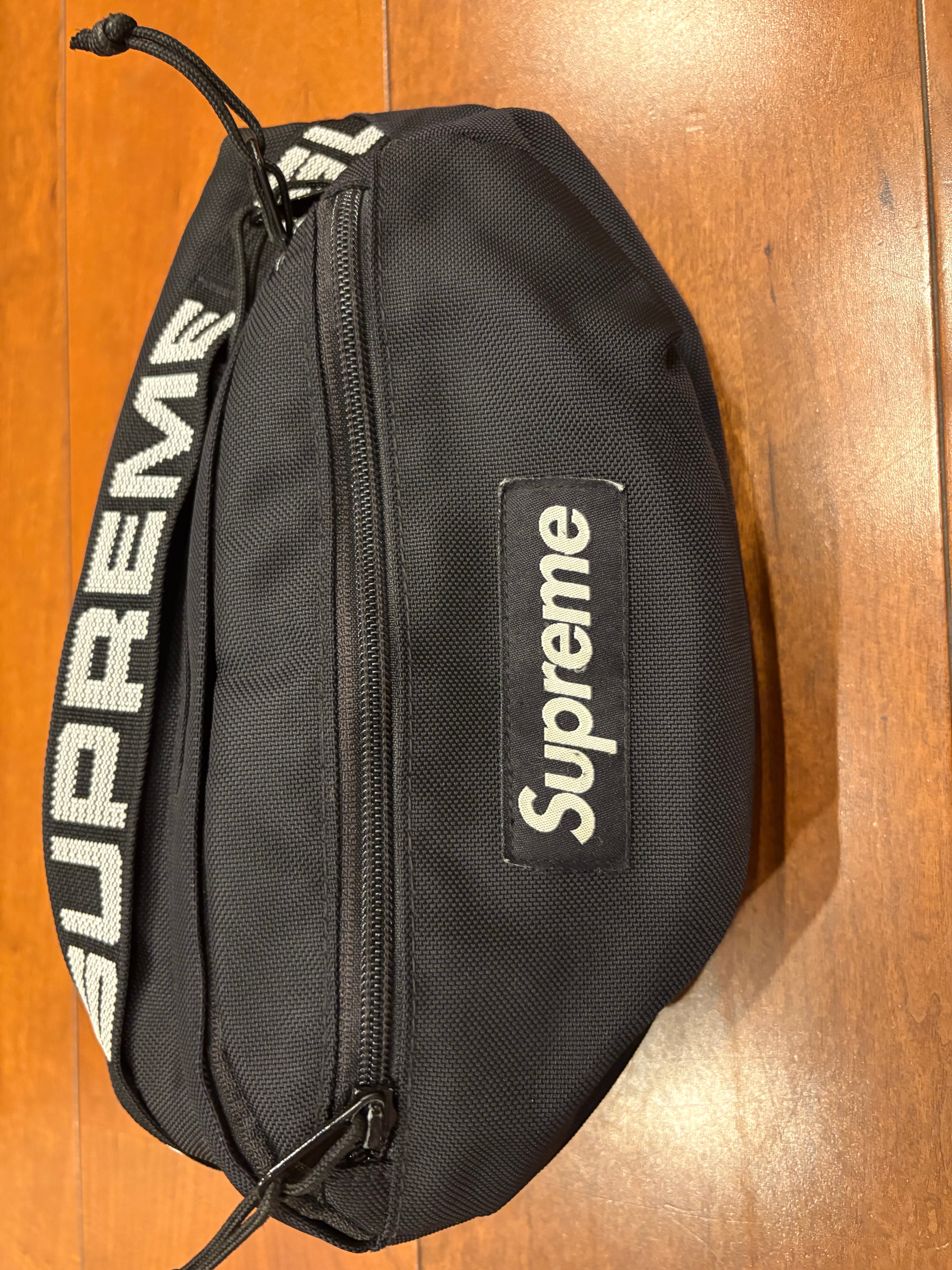 Supreme 18SS Waist Bag 
