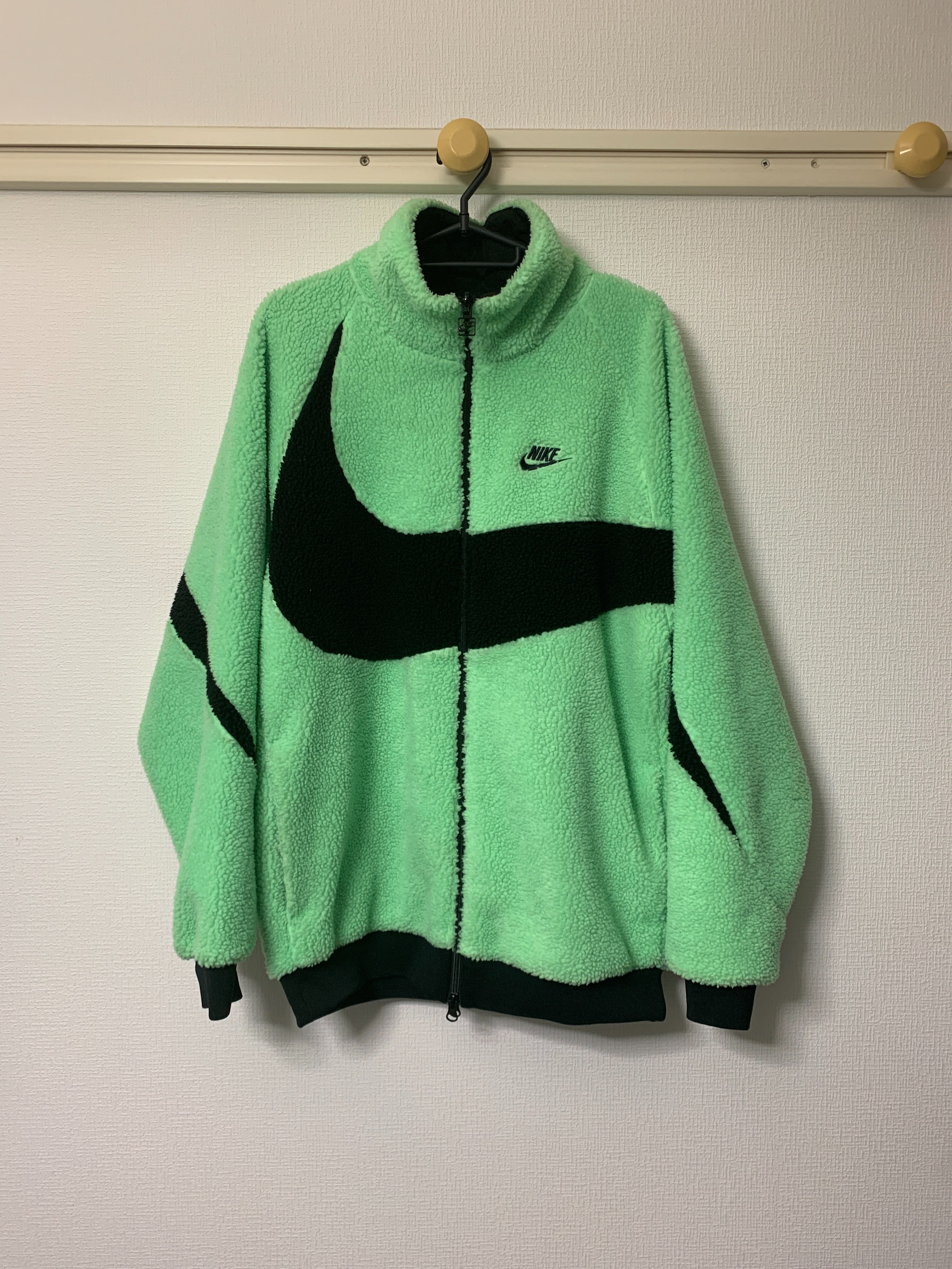 Nike Big Swoosh Reversible Boa Jacket "Illusion Green/Black"