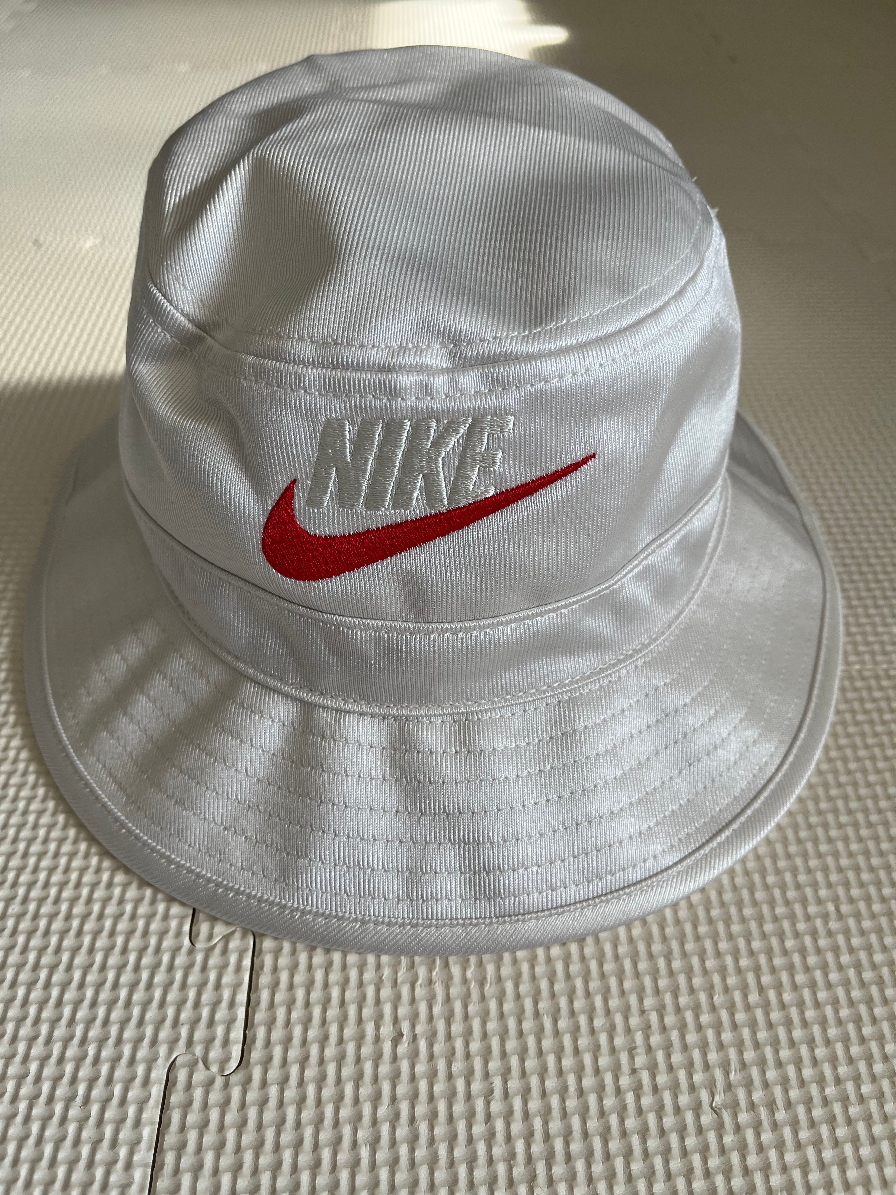 Supreme x Nike Dazzle Crusher "White"