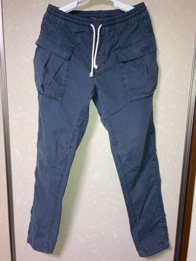 kithカーゴパンツ