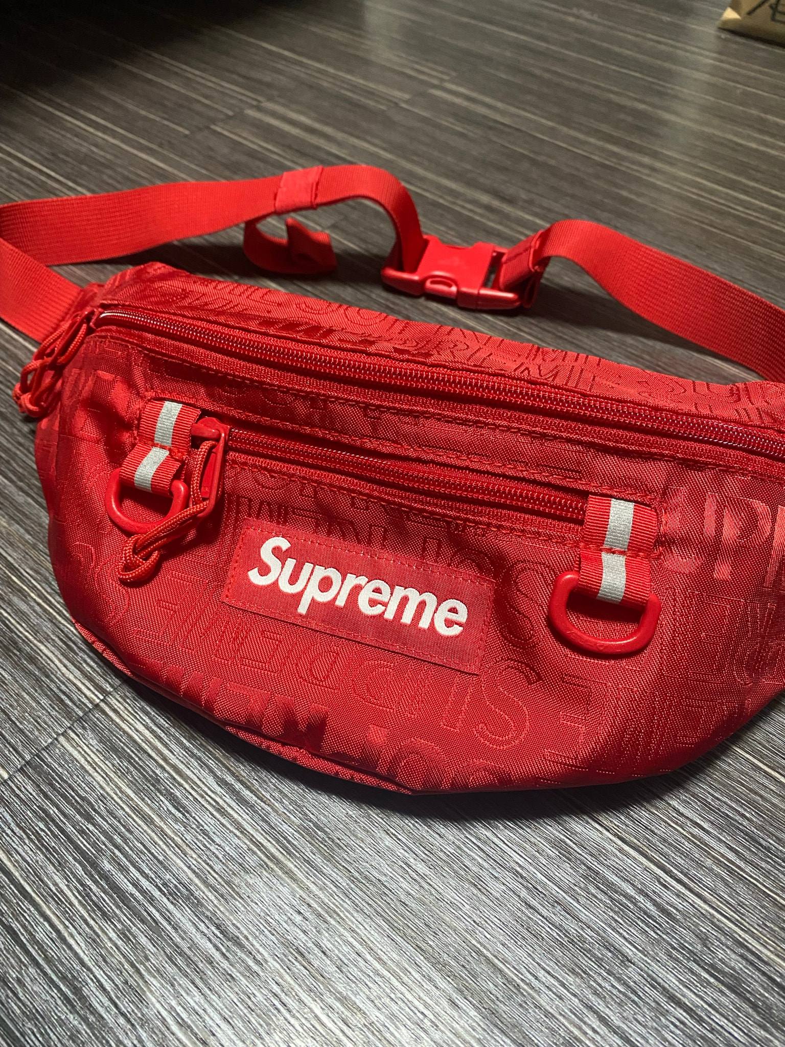 Supreme 19SS Waist Bag "Red"