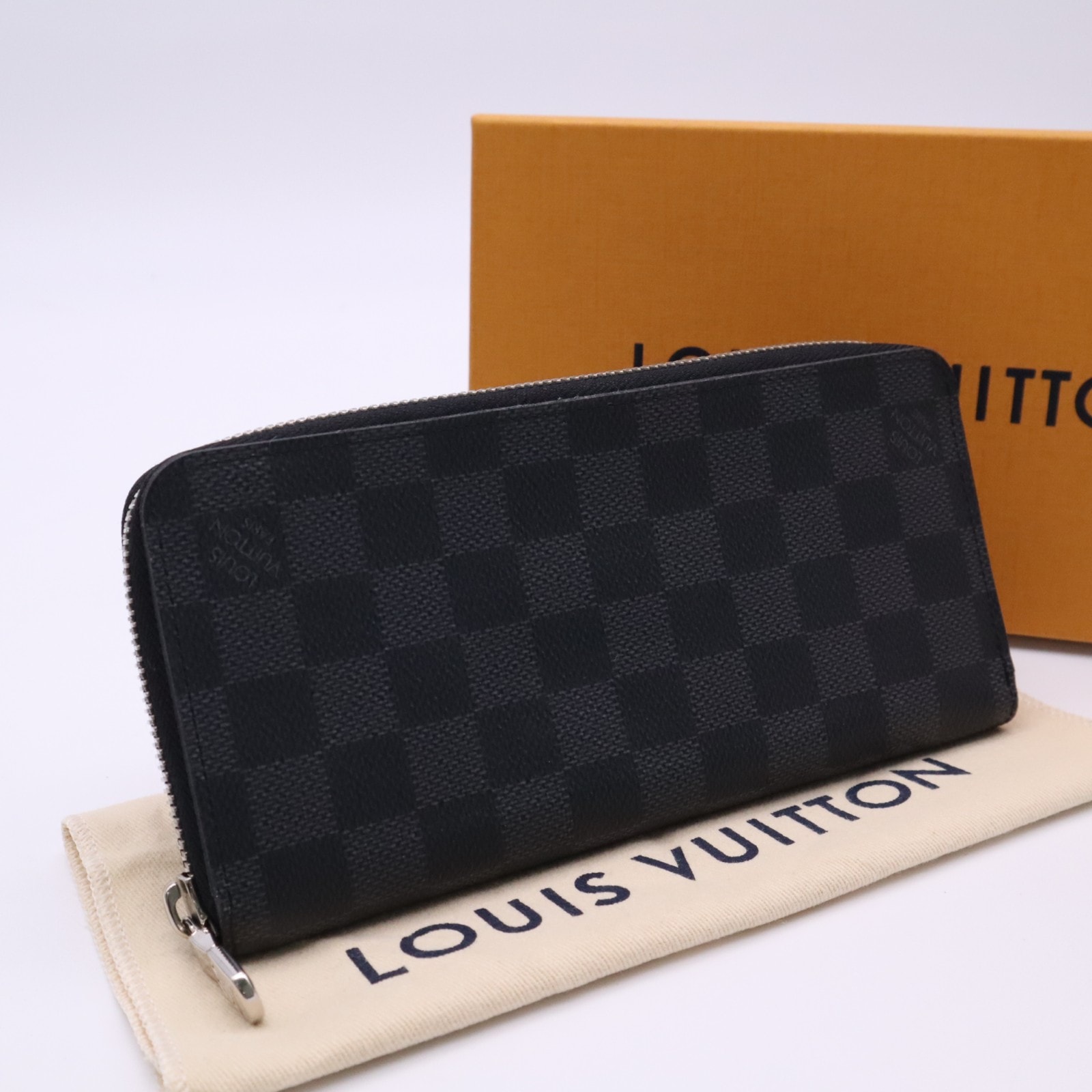 美品 LOUIS VUITTON ルイ・ヴィトン ダミエ グラフィット ジッピーウォレット ヴェルティカル N63095 長財布 ブラック グレー コーティングキャンバス レザー メンズ