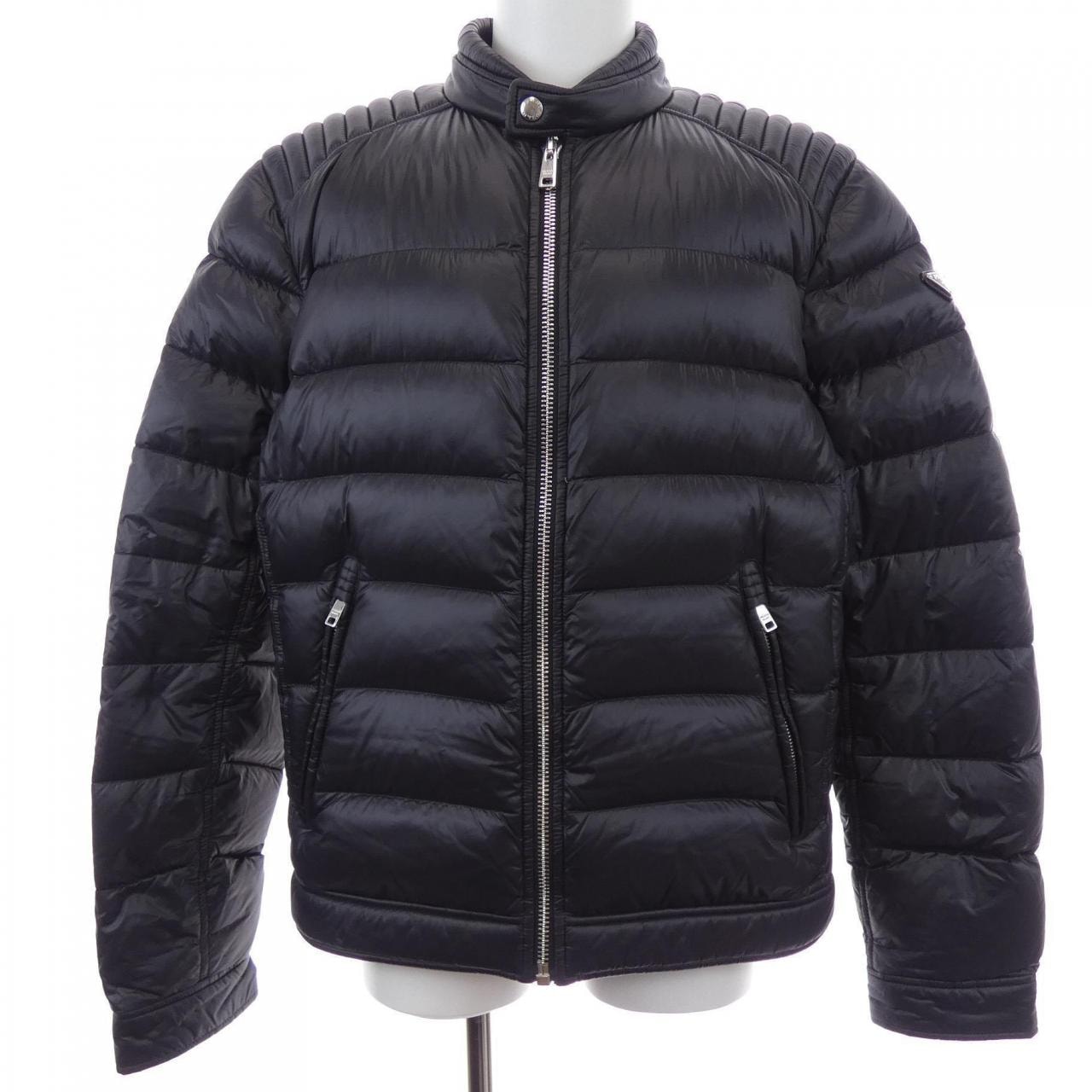 プラダ PRADA SGB608 ダウンジャケット