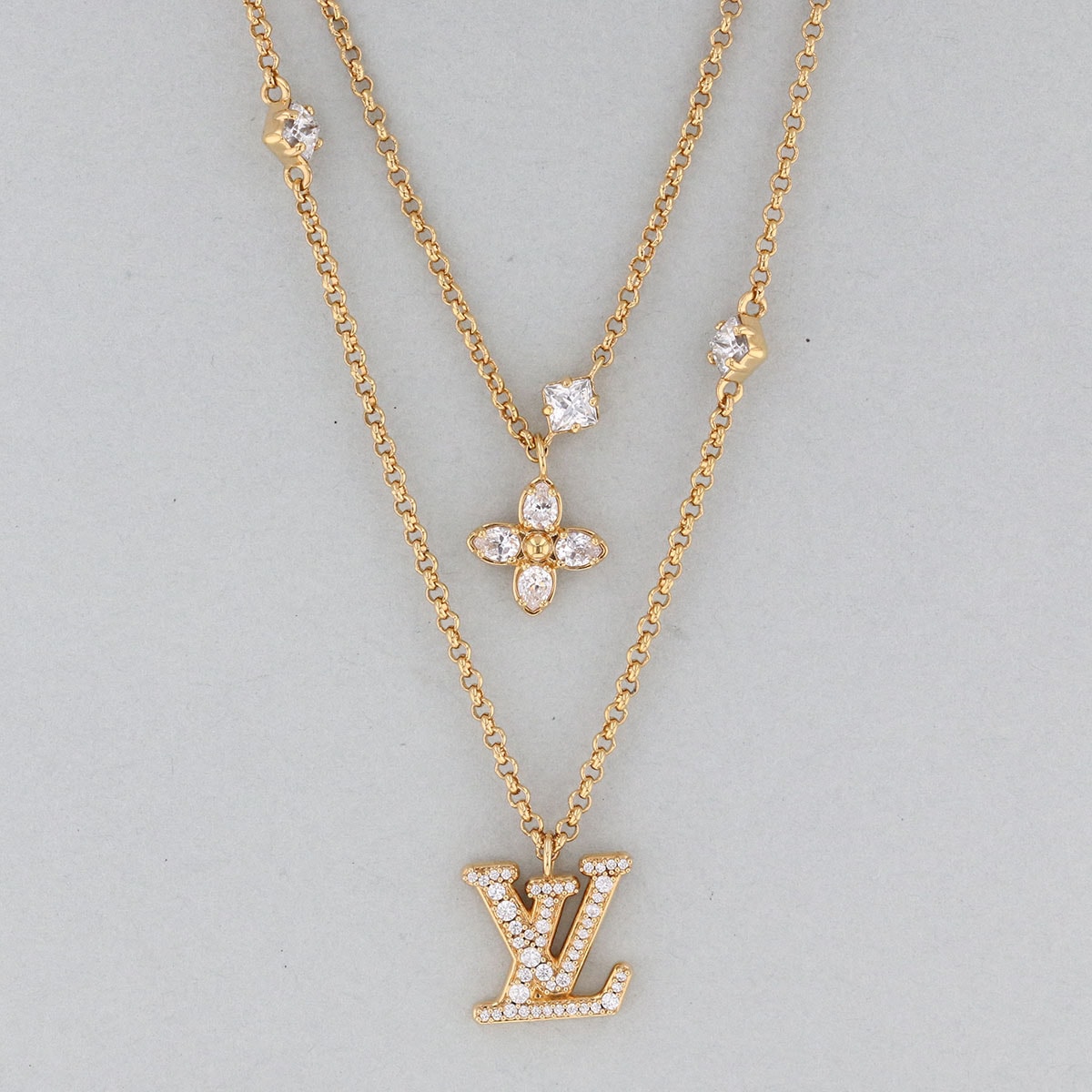 【最終値下げ】LOUIS VUITTON ルイ・ヴィトン ネックレス・レディ LV M01845 メタル ゴールド  レディース【中古】