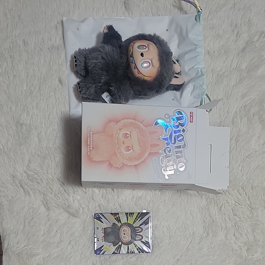 ポップマート ザ モンスターズ (ラブブ) ビッグイントゥエナジー