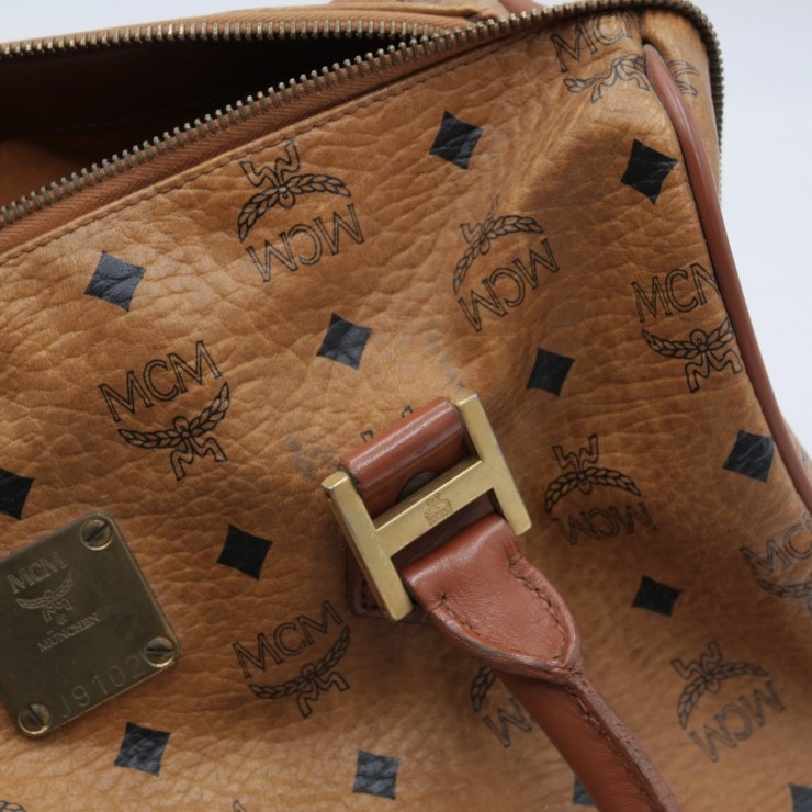 B (目立った傷や汚れなし)】MCM（エムシーエム）ヴィセトス