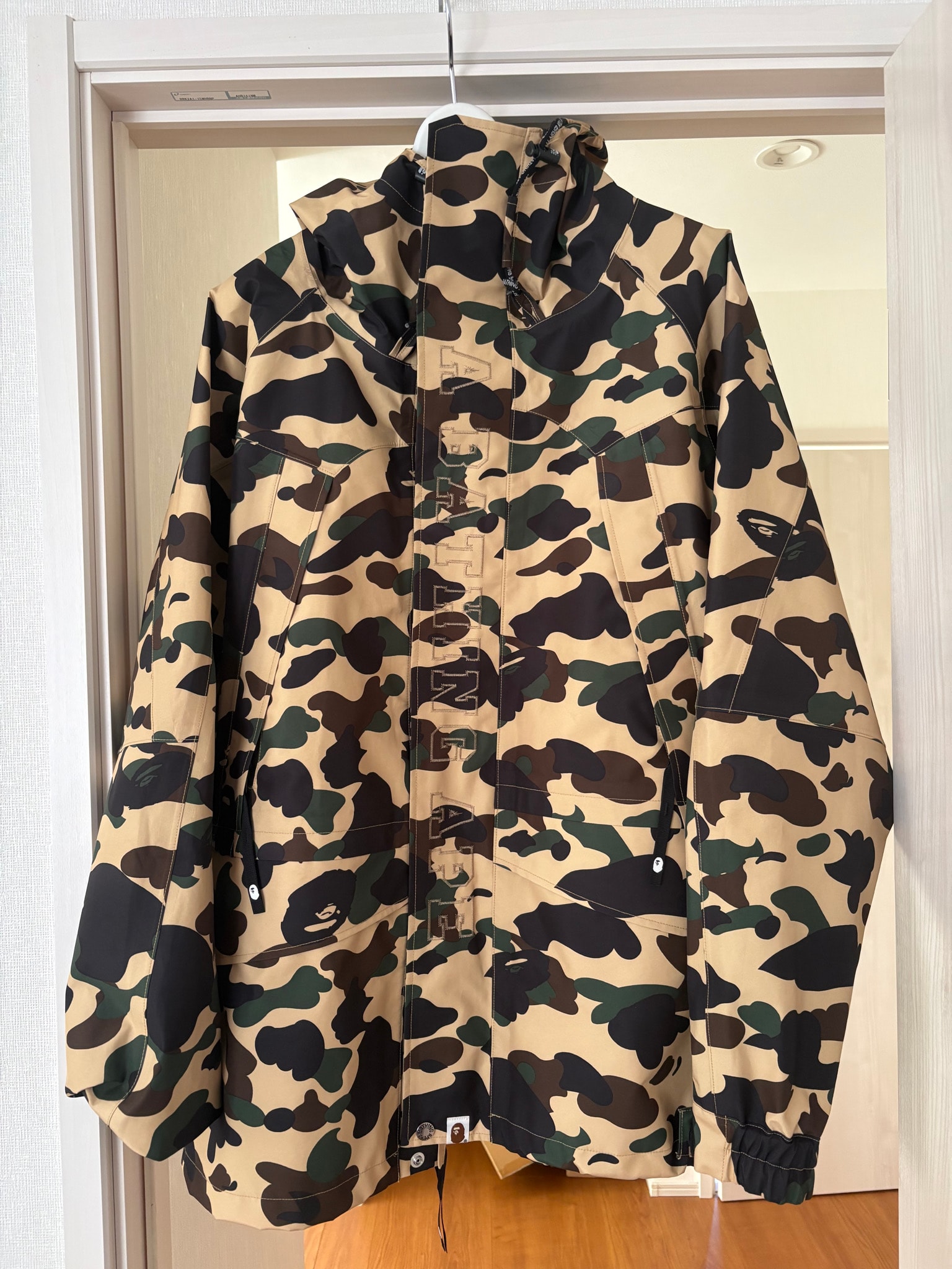 A BATHING APE GORE-TEX 1ST CAMO SNOWBOARD JACKET "Yellow"