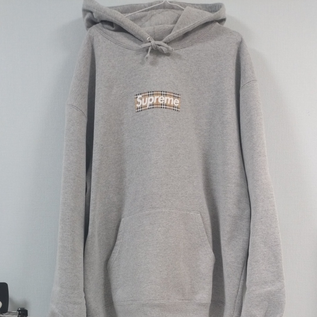 Supreme / Burberry Box Logo Hooded Sweatshirt "Heather Grey"