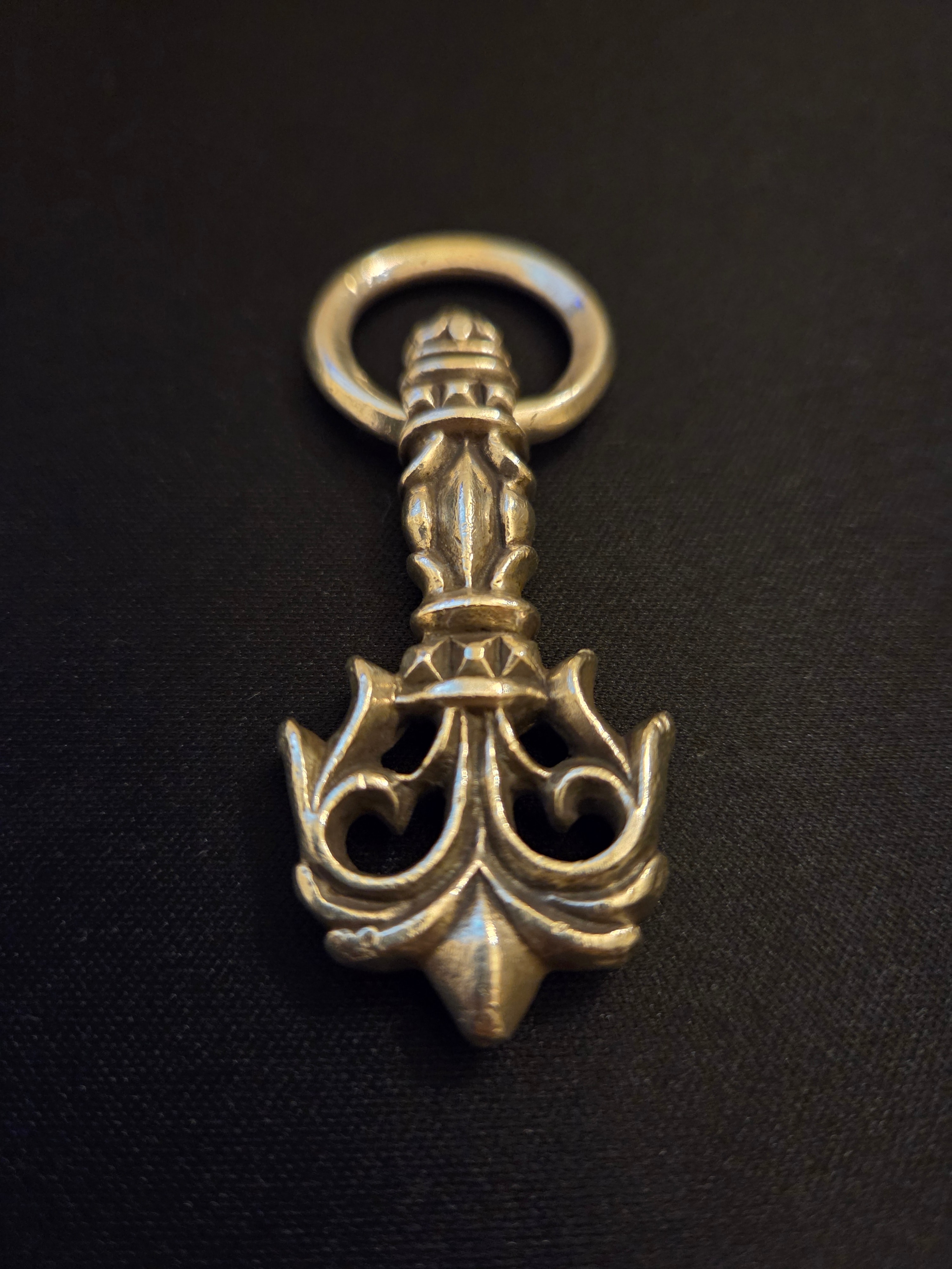 Chrome Hearts Filigree Pull Key Ring "Silver"