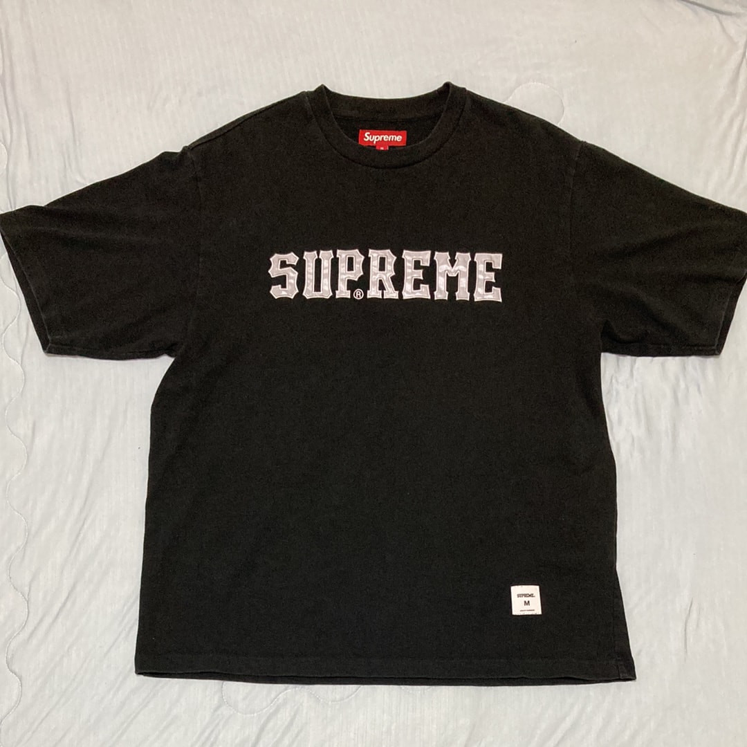 Supreme Twill Applique S/S Top 