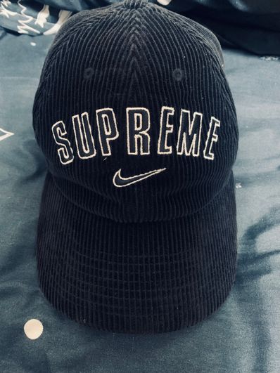 Supreme / Nike Arc Corduroy 6-Panel "Black"