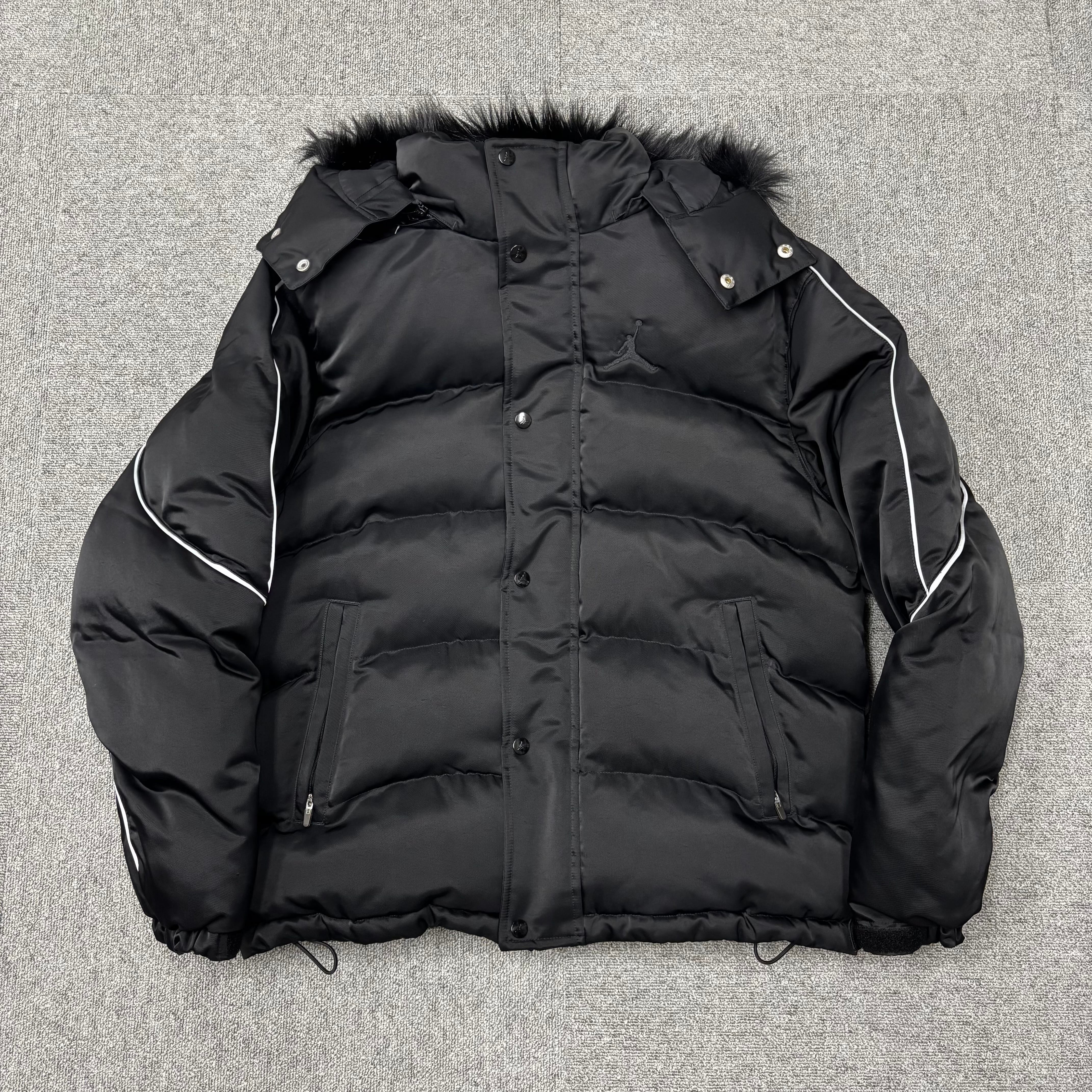 Supreme x Jordan Puffer Jacket 